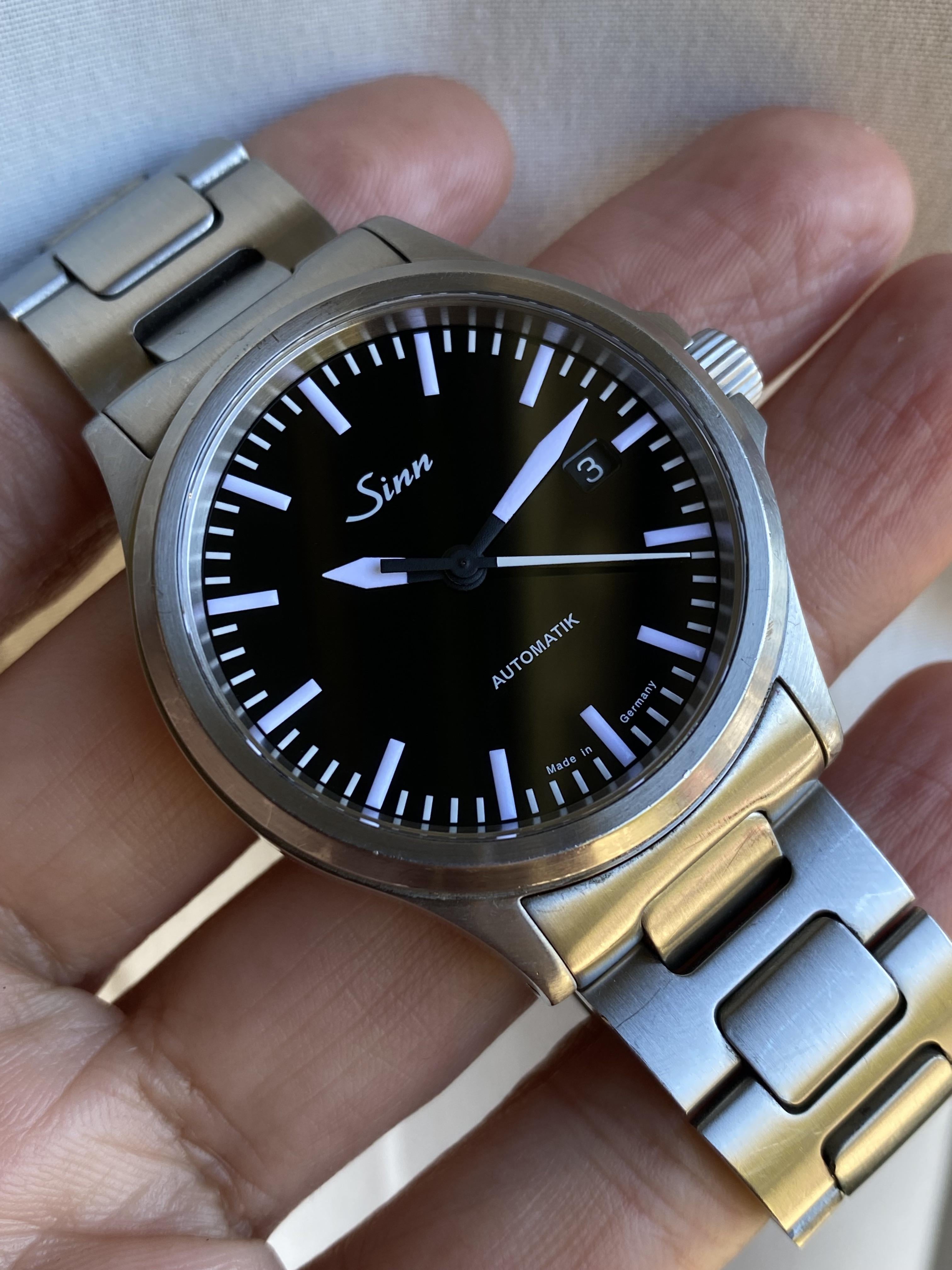 Sinn 556 wrist discount shot