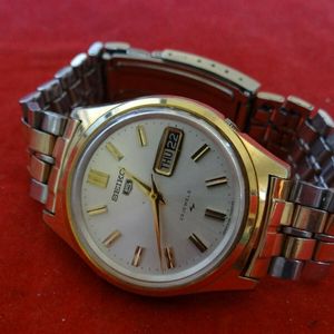 Vintage Seiko 5 5126- 7010 Two Tone Day Date 23 Jewels Automatic Watch |  WatchCharts
