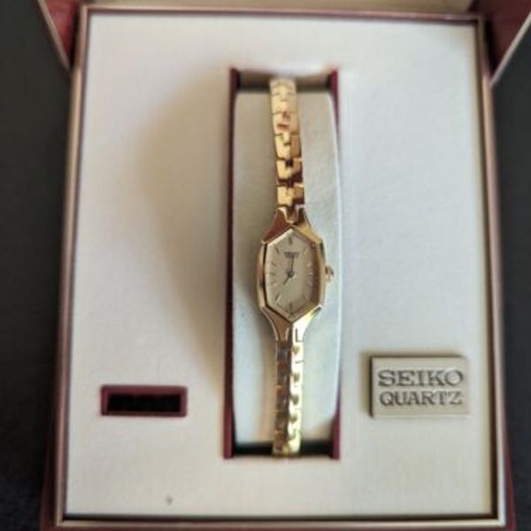Vintage SEIKO Women's Wrist Watch 1E20-5729 Quartz Gold Tone