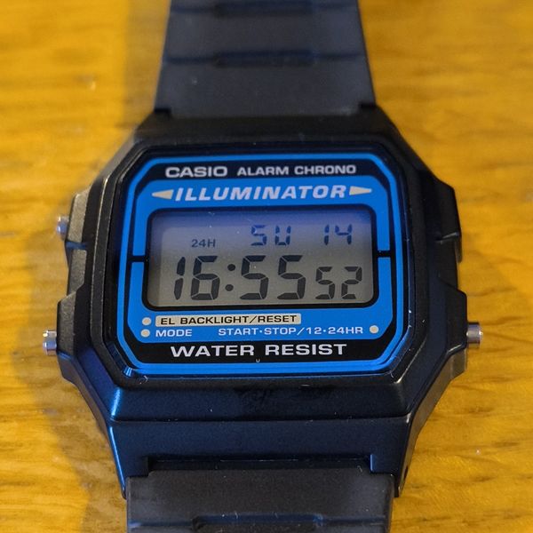 Casio Orologio Digitale F105W-1A - Illuminatore EL - Multicolore - Batteria 7 Anni - 3