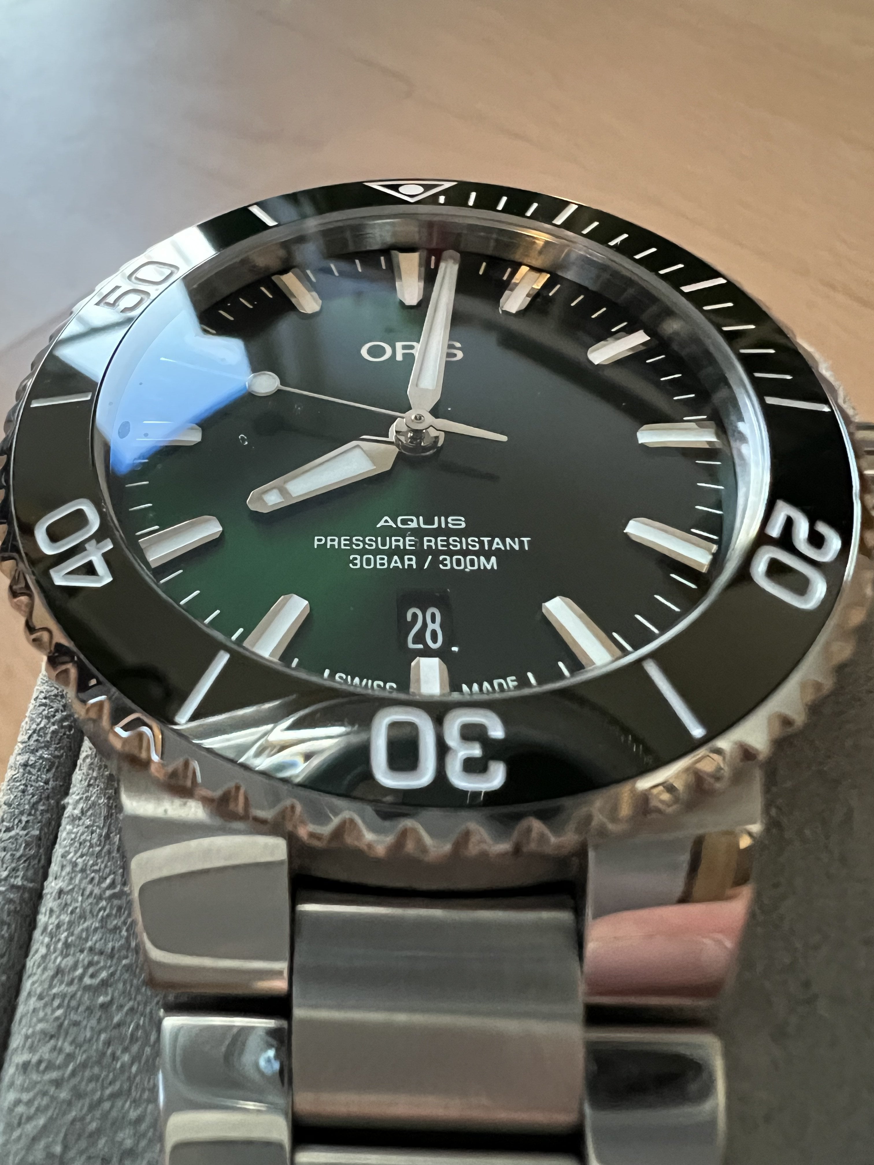 FS Oris Aquis 41.5mm Green WatchCharts Marketplace