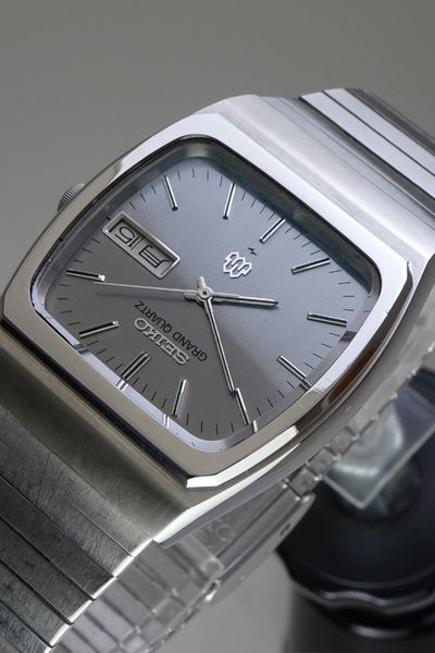 Seiko Grand Quartz 9256-5000 Price as of December 2025 | WatchCharts