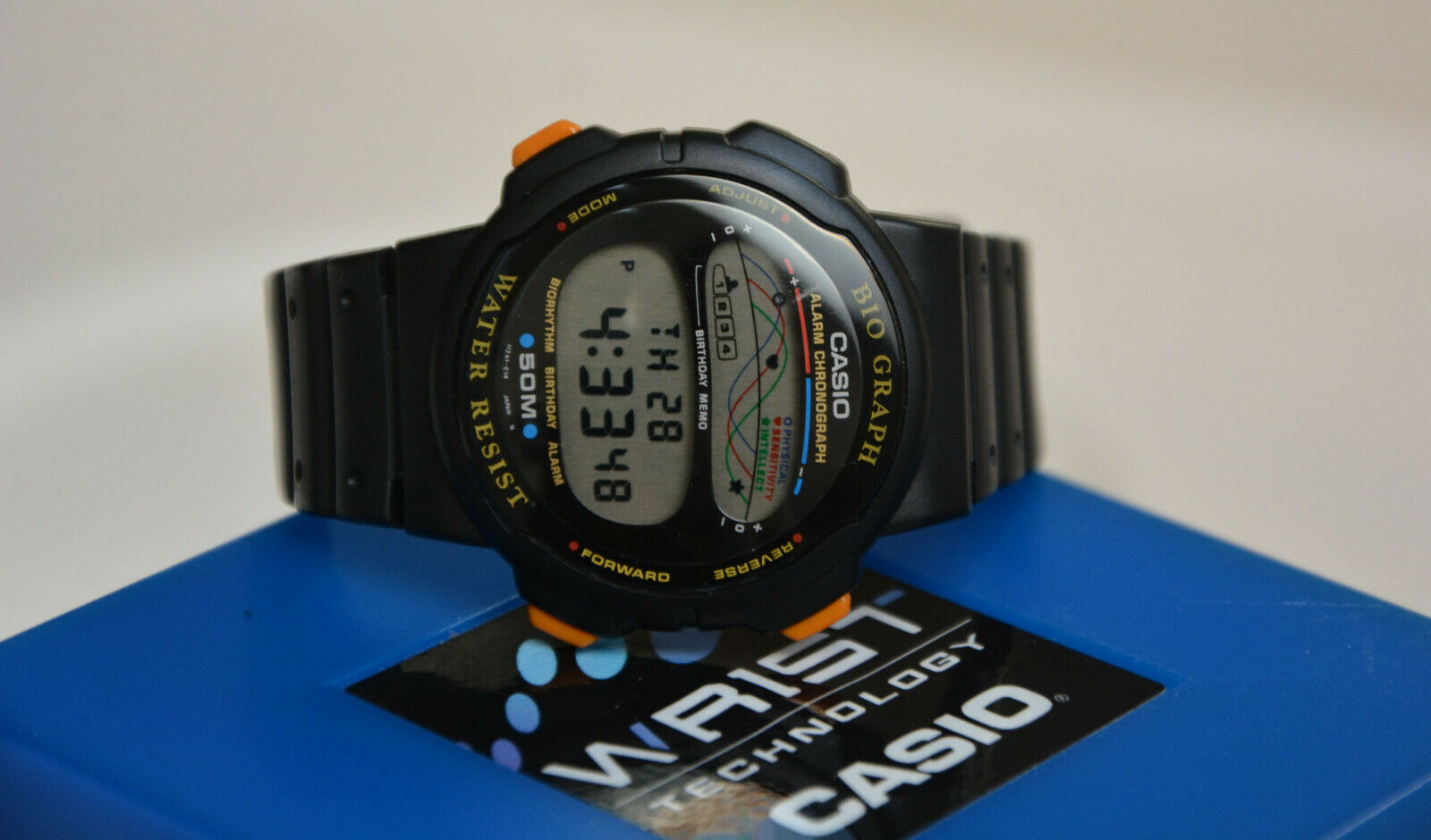 Vintage Casio digital Watch BH-100W BIO GRAPH module 946