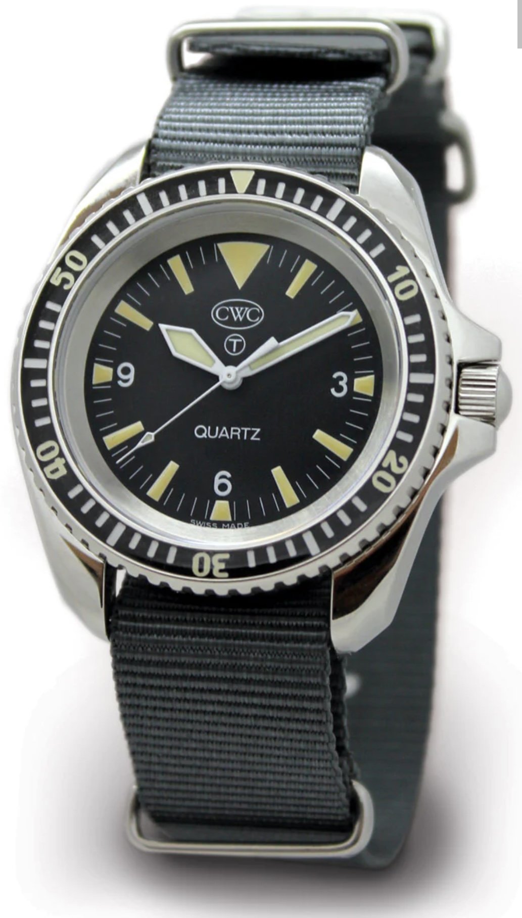 900 USD] FS: CWC 1983 Reissue Royal Navy Divers Quartz Reissue (RN300 - 83  QM60) | WatchCharts Marketplace