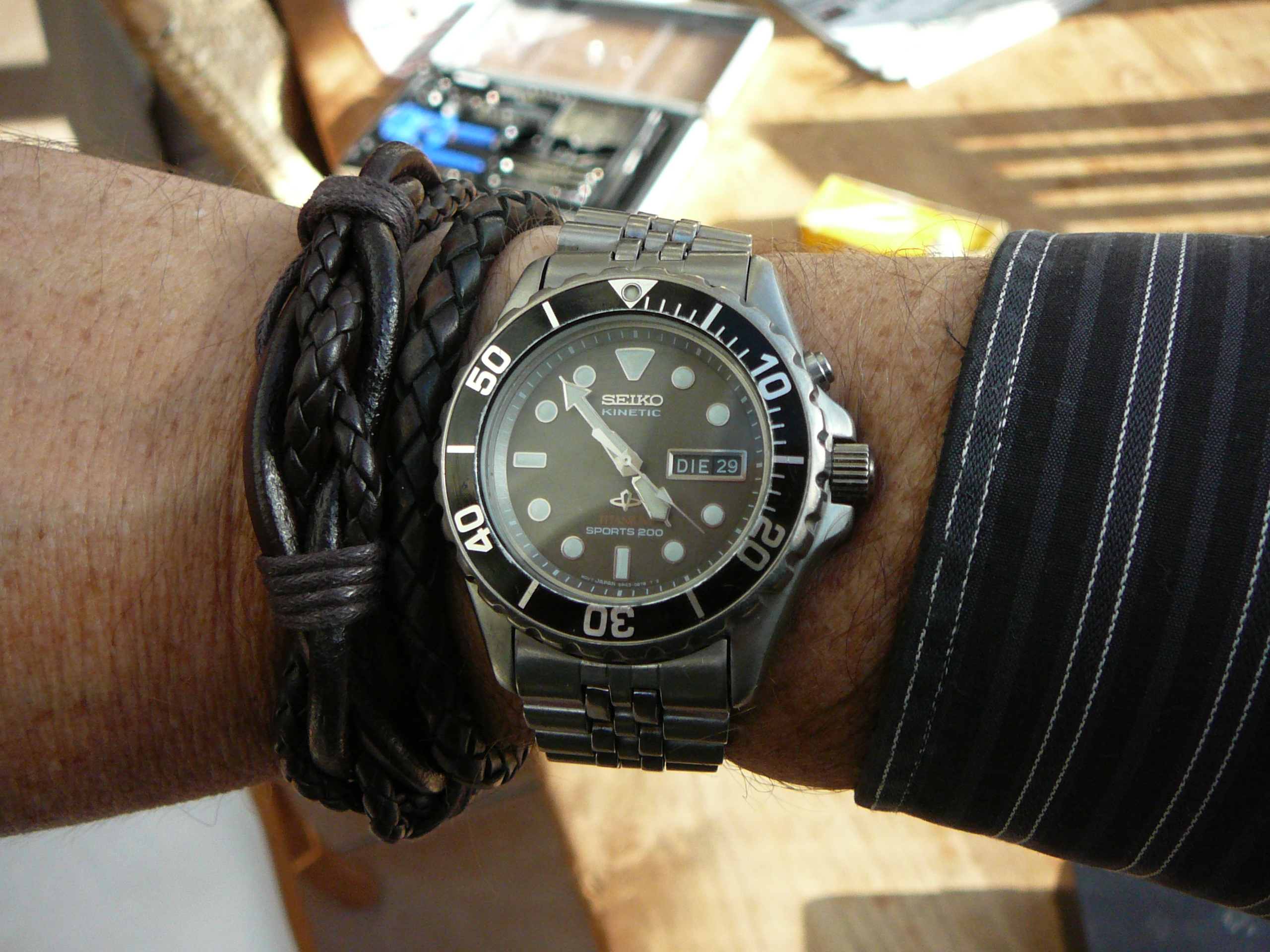 seiko titanium sports 200