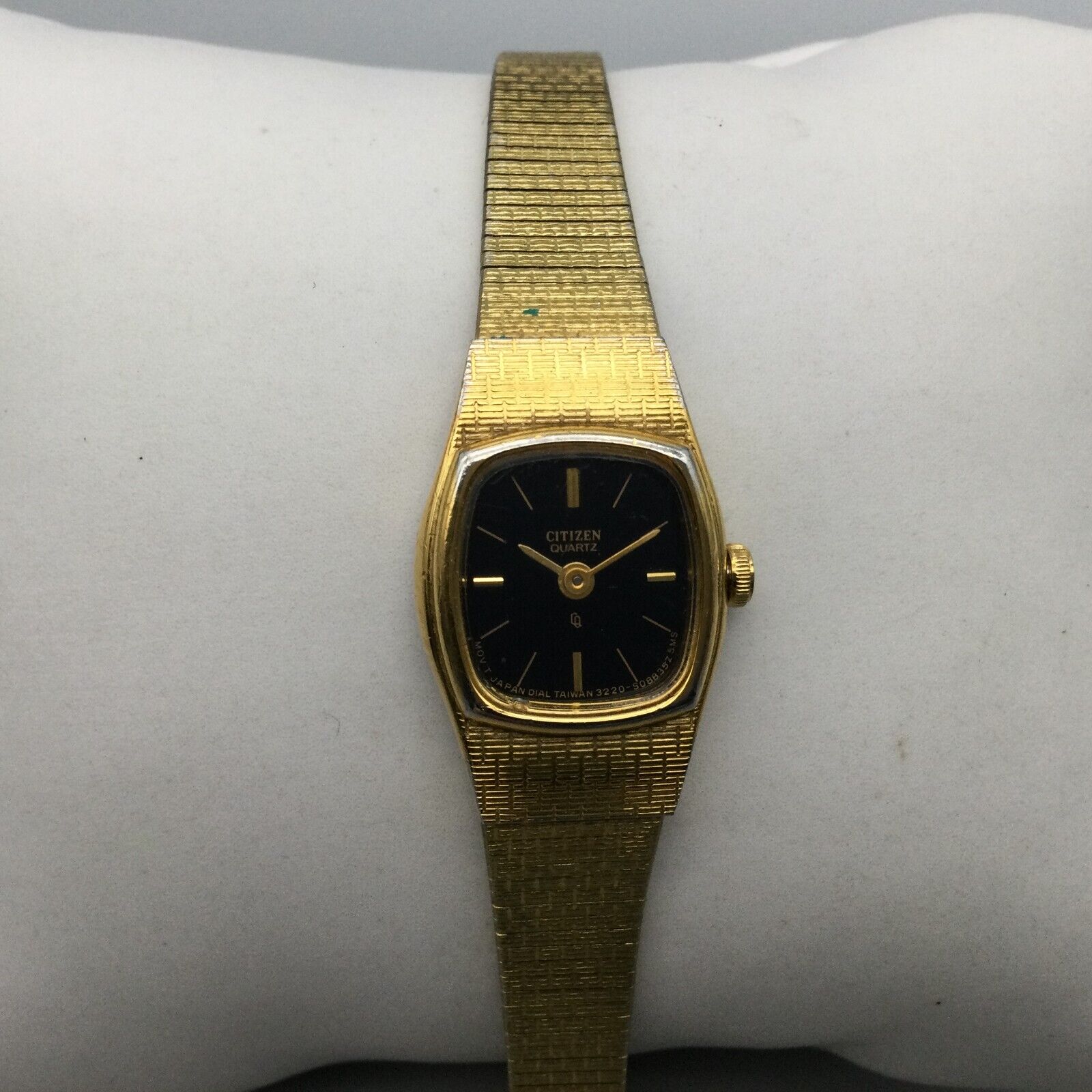 Citizen Seven Vintage Ladies Quartz Watch 3220-899849. Working Condtion Citizen Seven Vintage Ladies Quartz Watch 4-833554 S Tested  main image 3