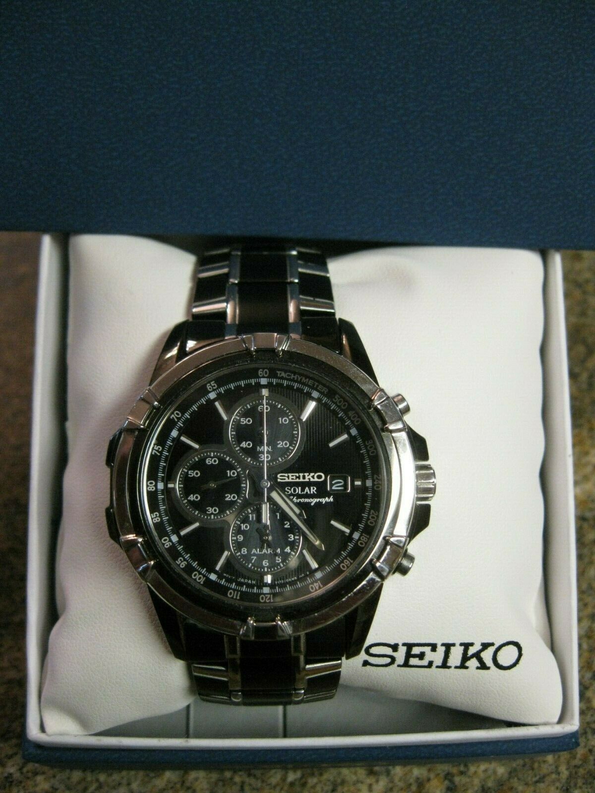 seiko men's ssc143 stainless steel solar watch with link bracelet