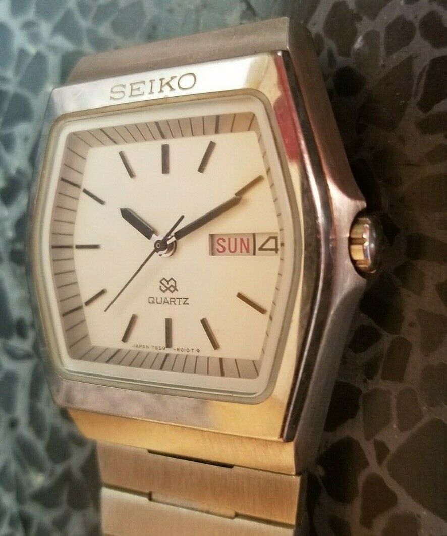 Vintage 1980 Seiko 7559-5010 Men's SQ Day/Date Wristwatch & Band