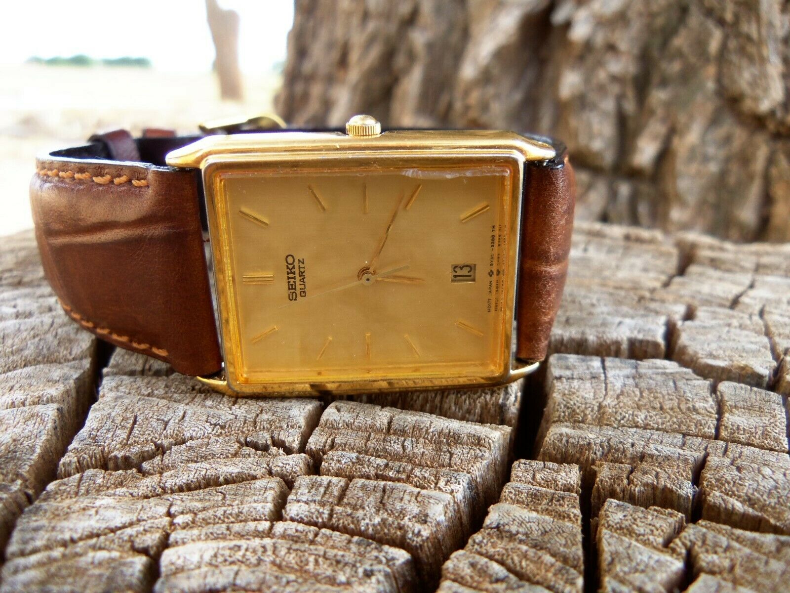 Vintage Seiko Men's Quartz Date Watch 5Y32-5149 New Battery Works