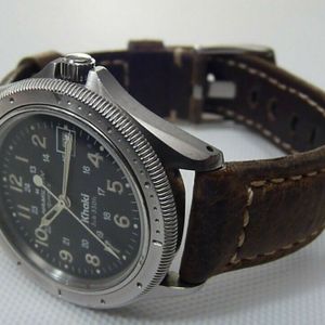 HAMILTON KHAKI QUARTZ SUB 330ft GENTS WATCH with BOX | WatchCharts