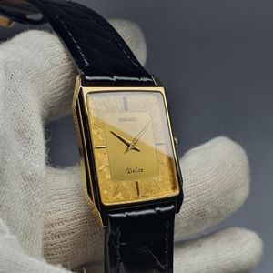 WTS] Faceted Snowflake High Accuracy Quartz (+- 10 Seconds a Year