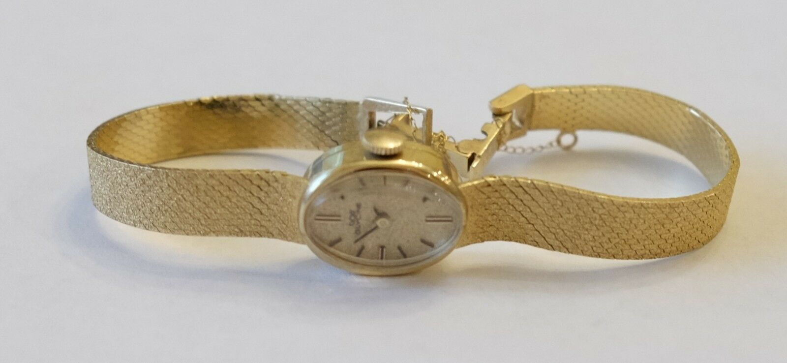 Vintage ladies clearance glycine watches