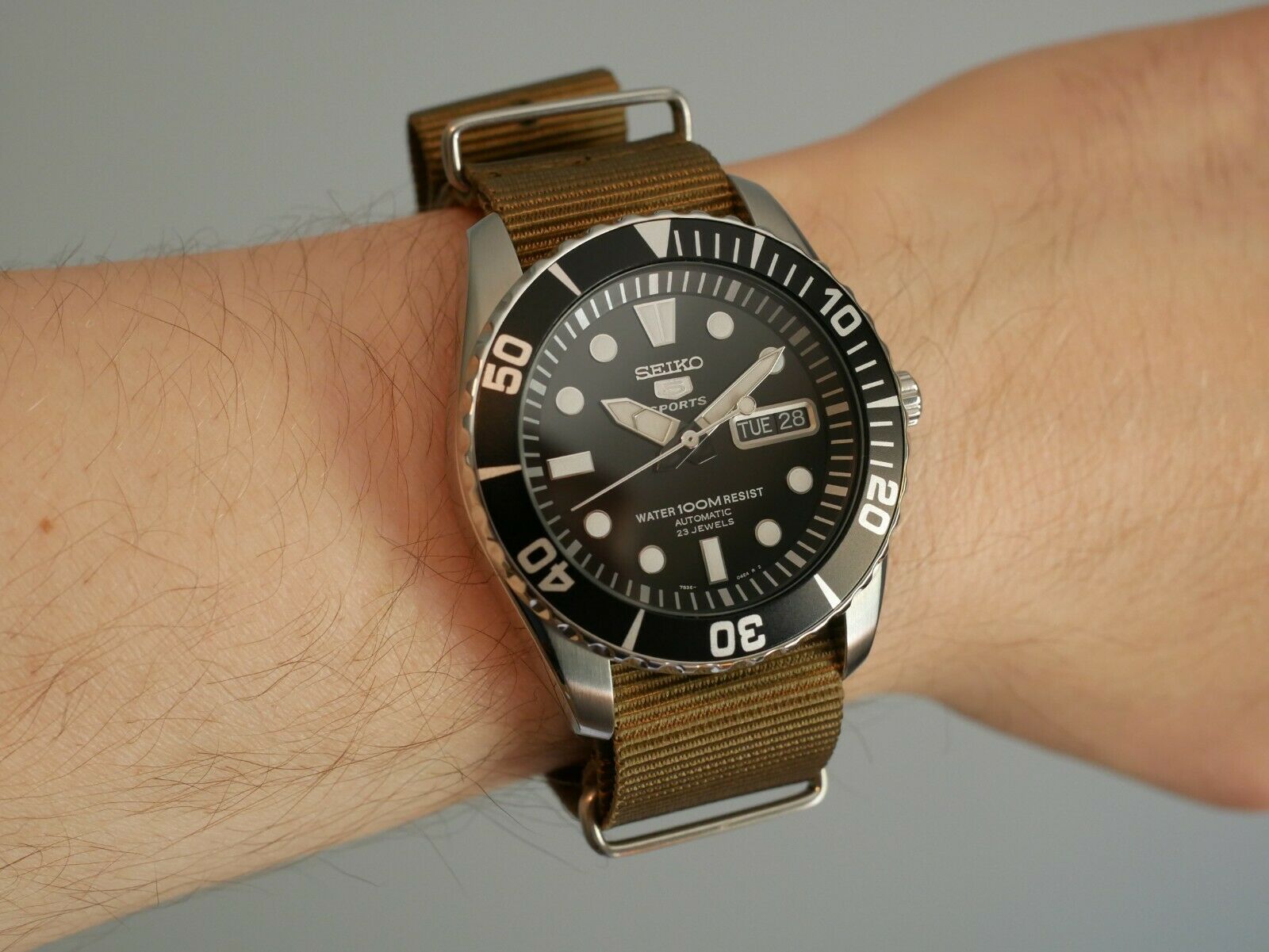 Seiko 5 Snzf17 41mm Automatic Watch With Nato Strap And Stainless Steel Bracelet Watchcharts