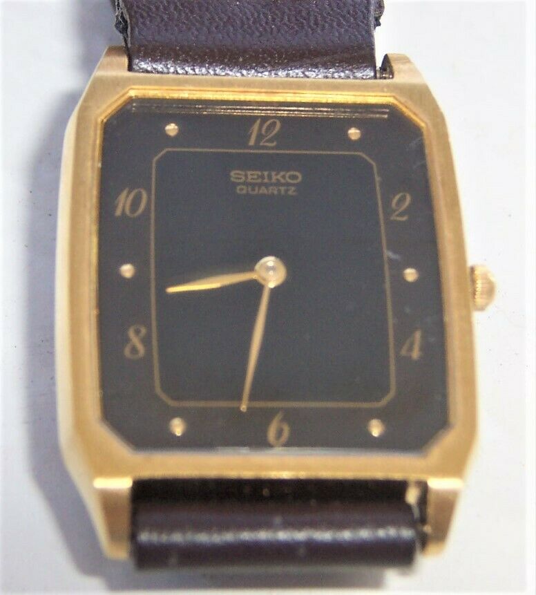 新品電池 SEIKO 5P30-5D30 688207 80年代 稼働品 VTG SEIKO QUARTZ JAPAN BLACK GOLD TONE 5P30-5D30 684248 NEW