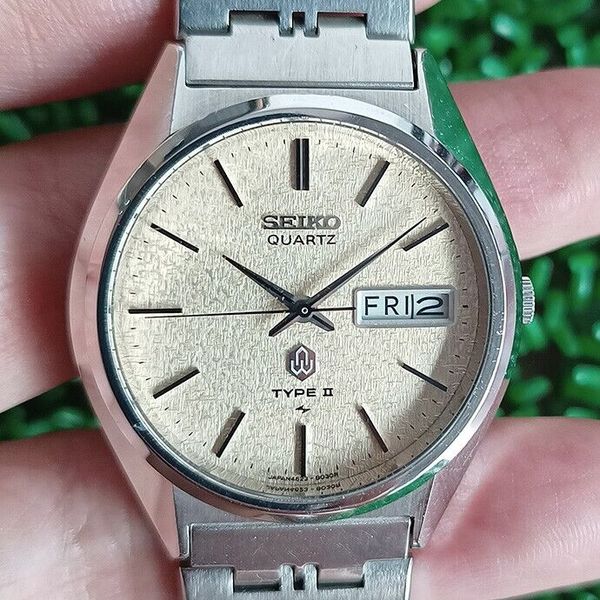 NICE VINTAGE SEIKO QUARTZ TYPE II 4623-8020 KANJI & RARE DIAL
