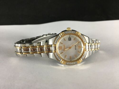 MALFUNCTIONING Seiko Women s Two Tone Stainless Steel Solar Watch