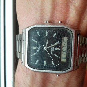 VINTAGE 1985's CASIO AMW-30 デジタルとアナログ腕時計 VINTAGE 1985's CASIO AMW-30 デジタルとアナログ腕時計 VINTAGE