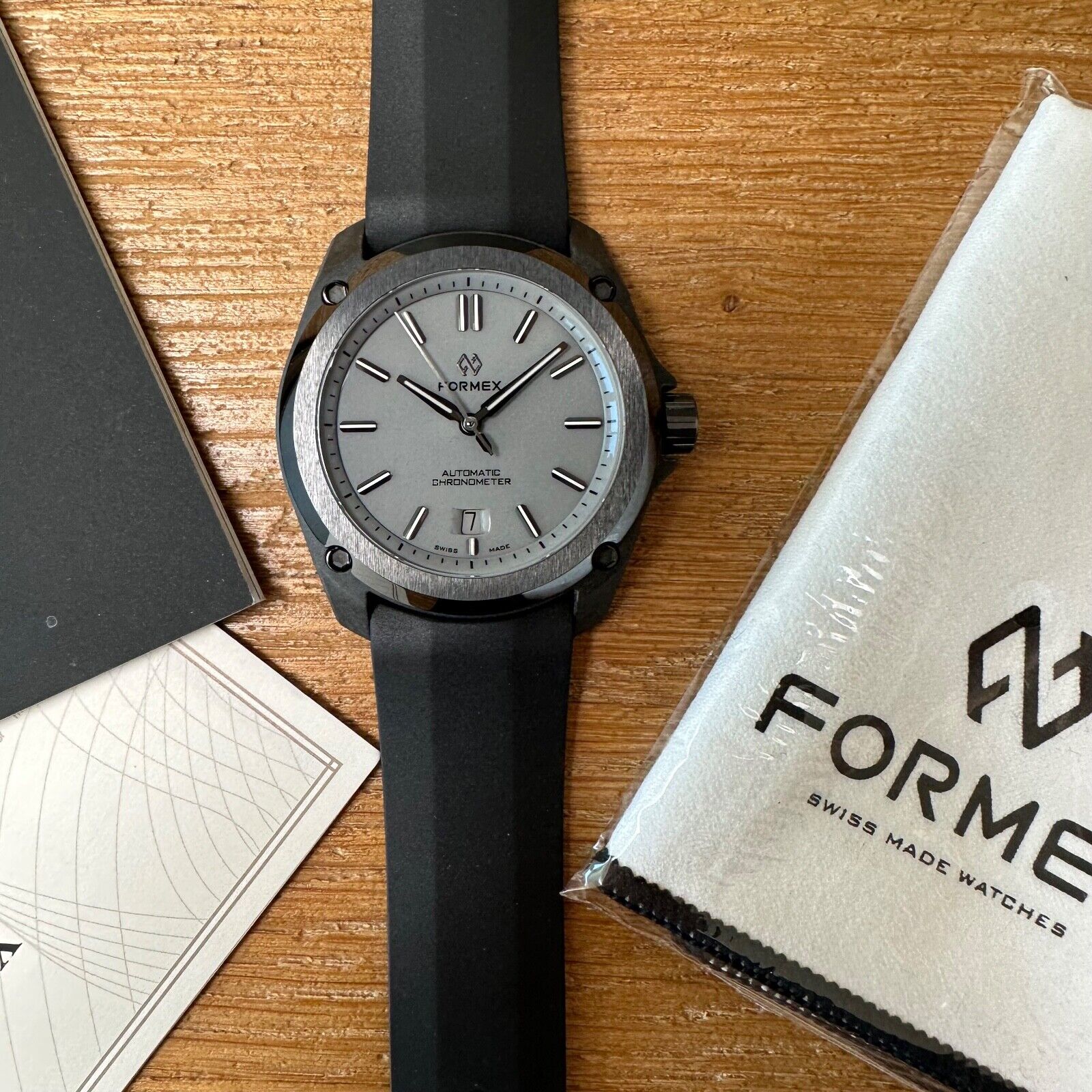 Formex Essence Leggera Forty One Cool Grey Rubber Strap 41