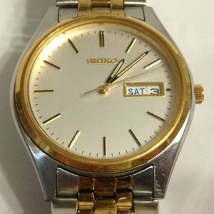 Seiko 7N43-9048 Water Resistant Mens Day Date Vintage Watch New Battery! |  WatchCharts