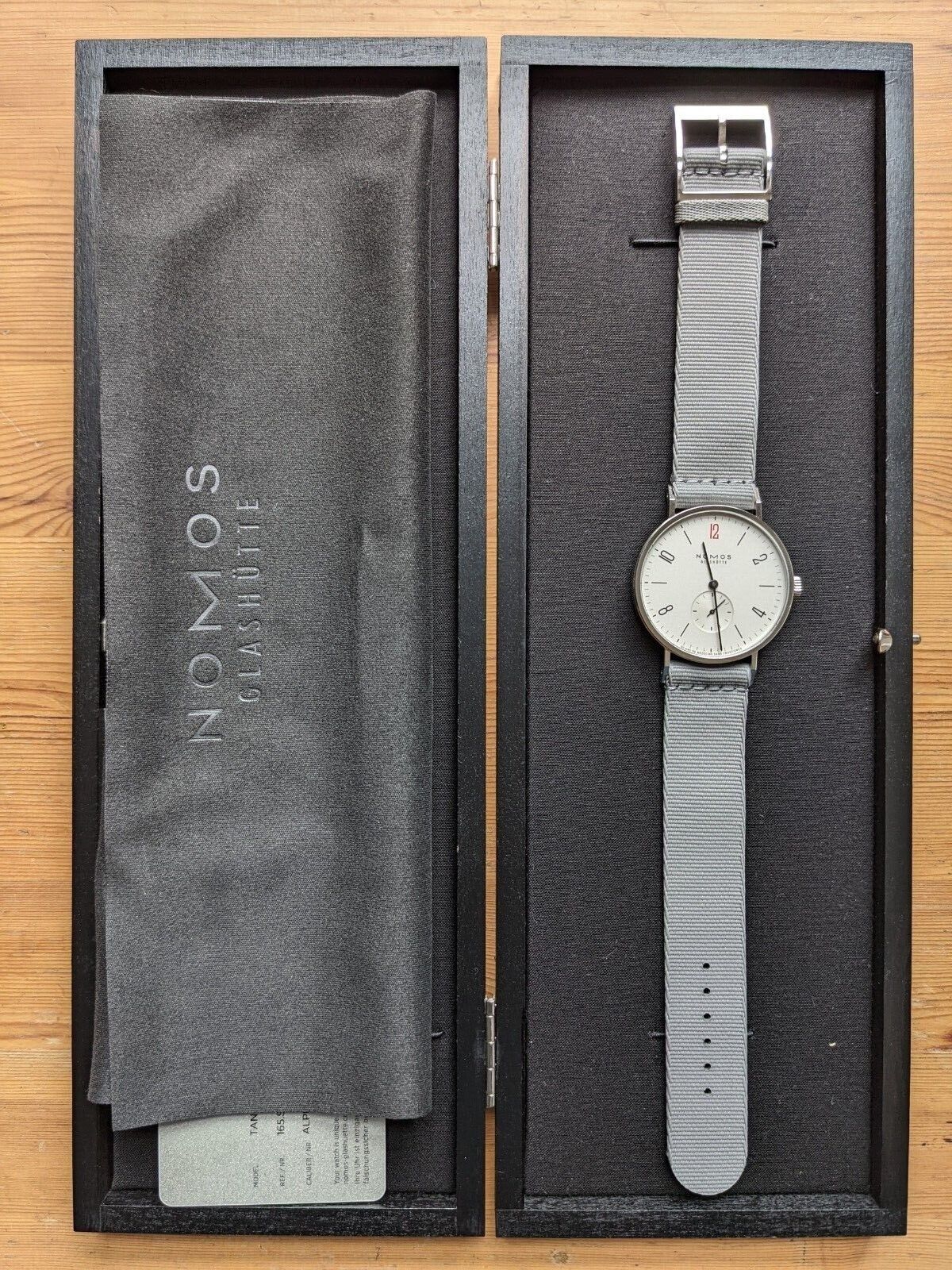 NOMOS Tangente 38 50 Ans De M decins Sans Fronti res Ltd. Ed