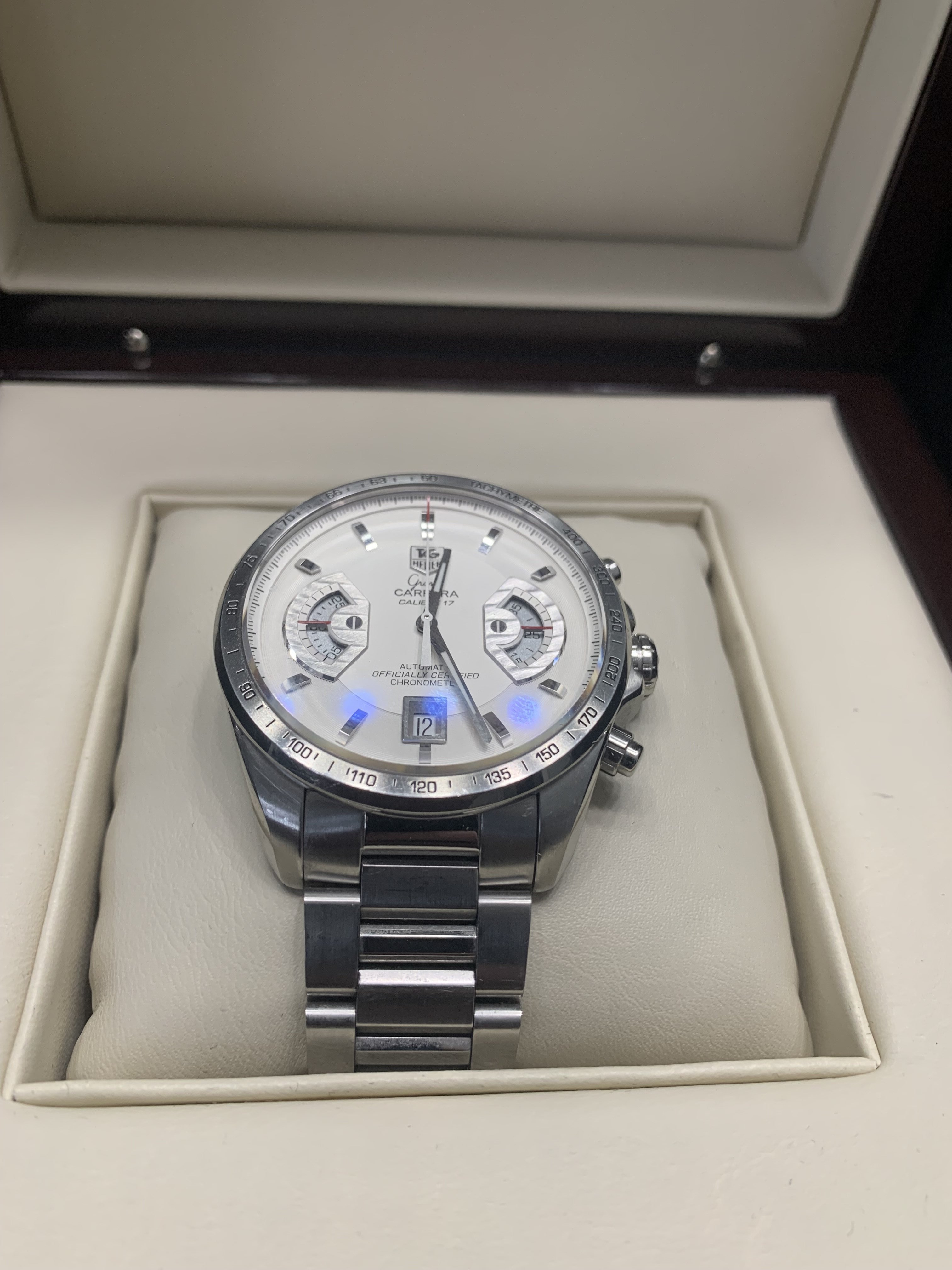 Grand Carrera Calibre 17 Automatic Chronograph White/Steel Ø43 mm ref.  CAV511B.BA0902