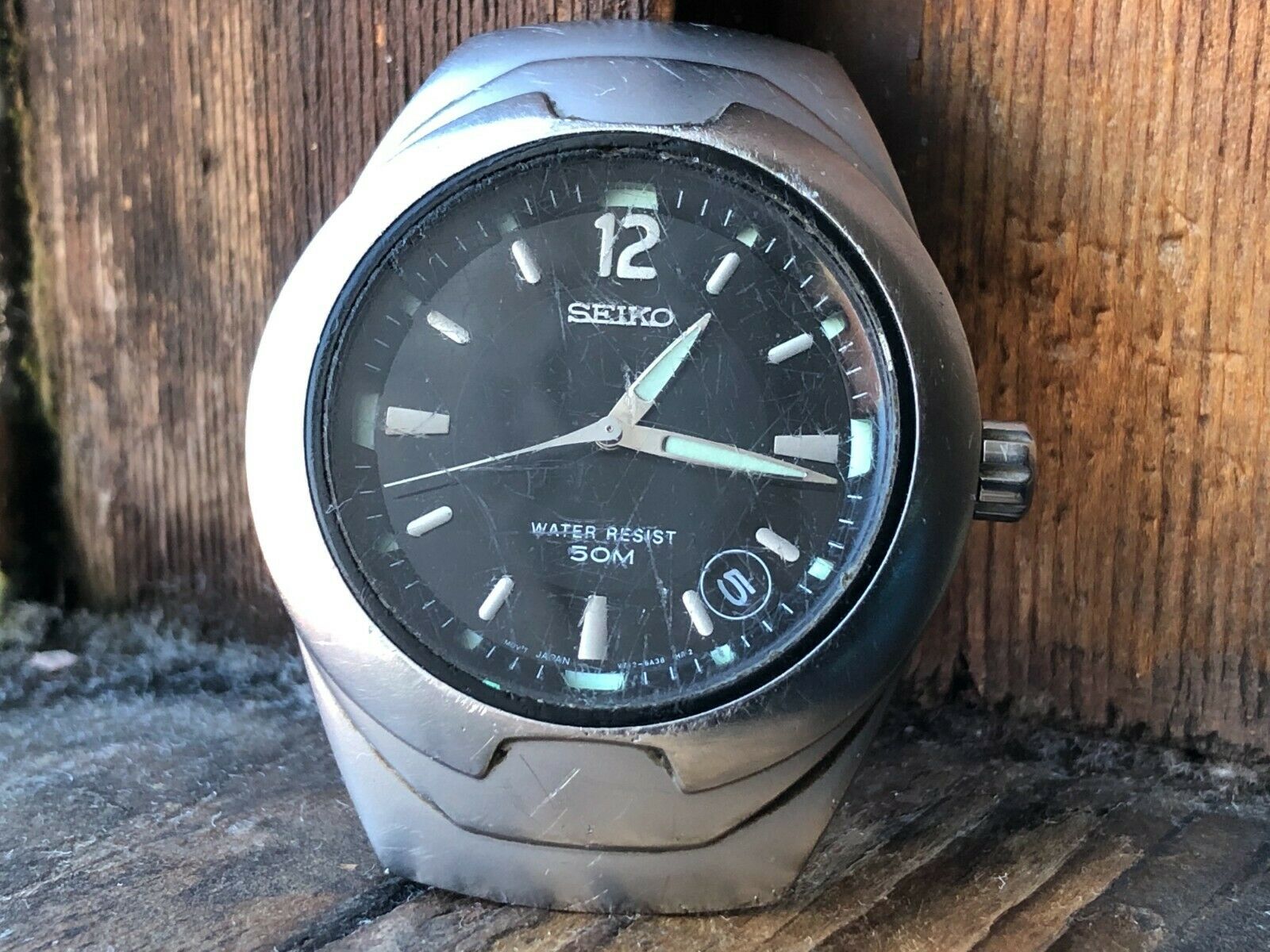 AUTHENTIC Nice Vintage Gents SEIKO V742-6A20,1j,Date Quartz Watch