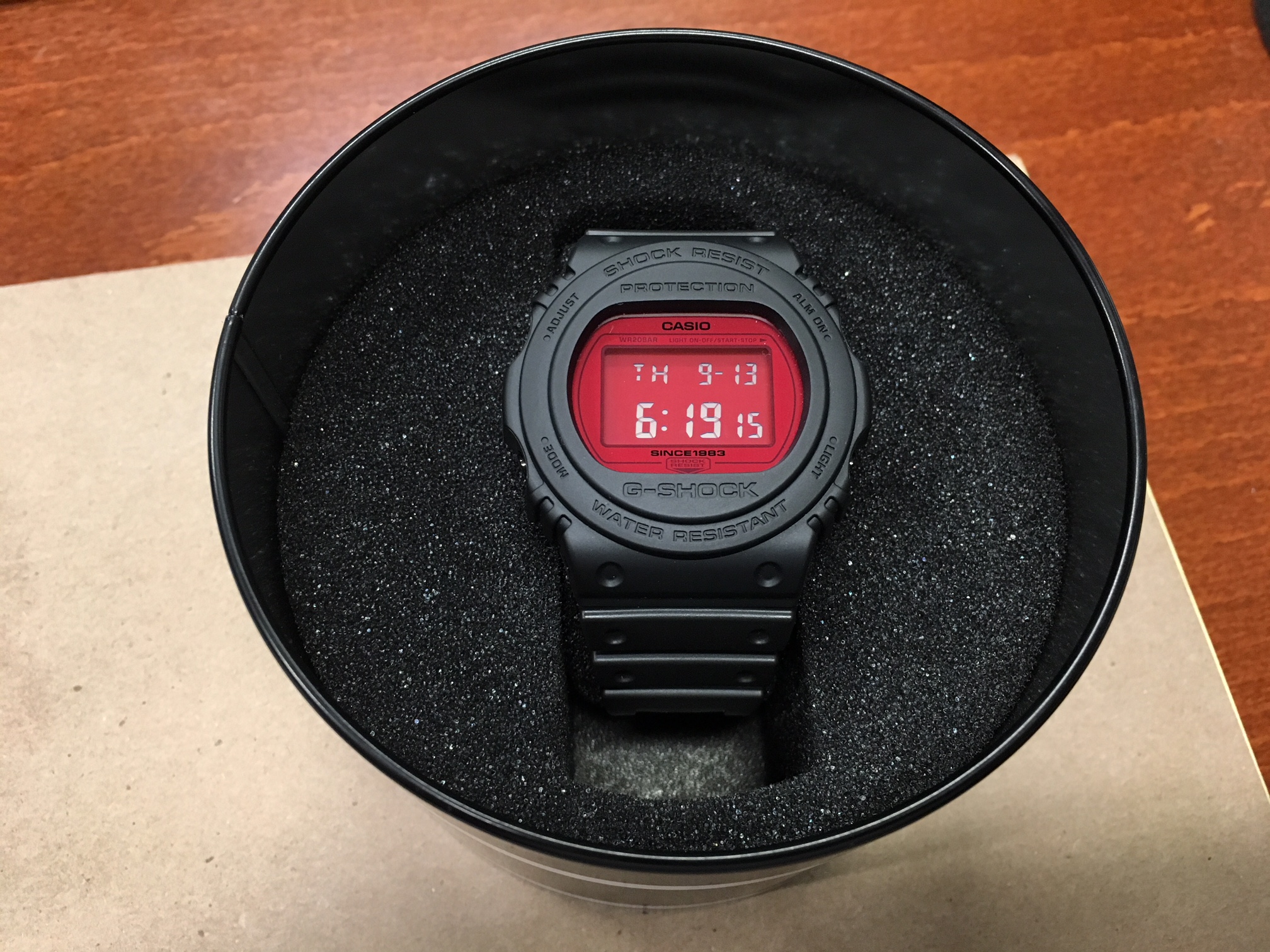 Casio G-Shock DW5735C-4 Red Out 35th ANniversary MOD