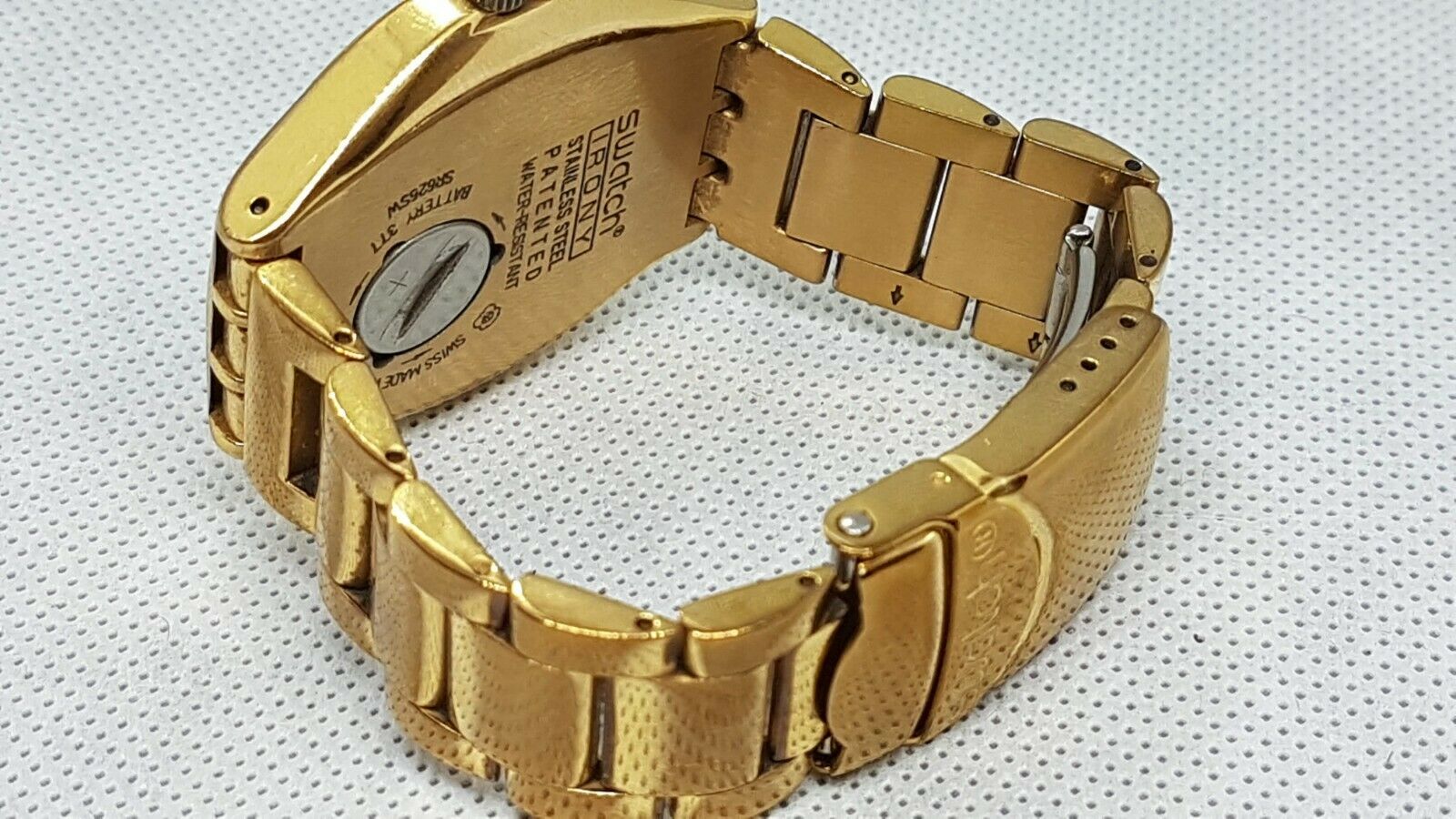Swatch YGG705G Irony Unisex
Quartz Watch SWATCH WATCH - CHARCOAL MEDAL YELLOW YGG705G | WatchCharts  main image 4