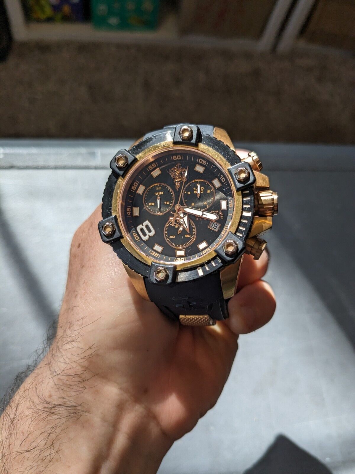 Invicta hot sale sea base