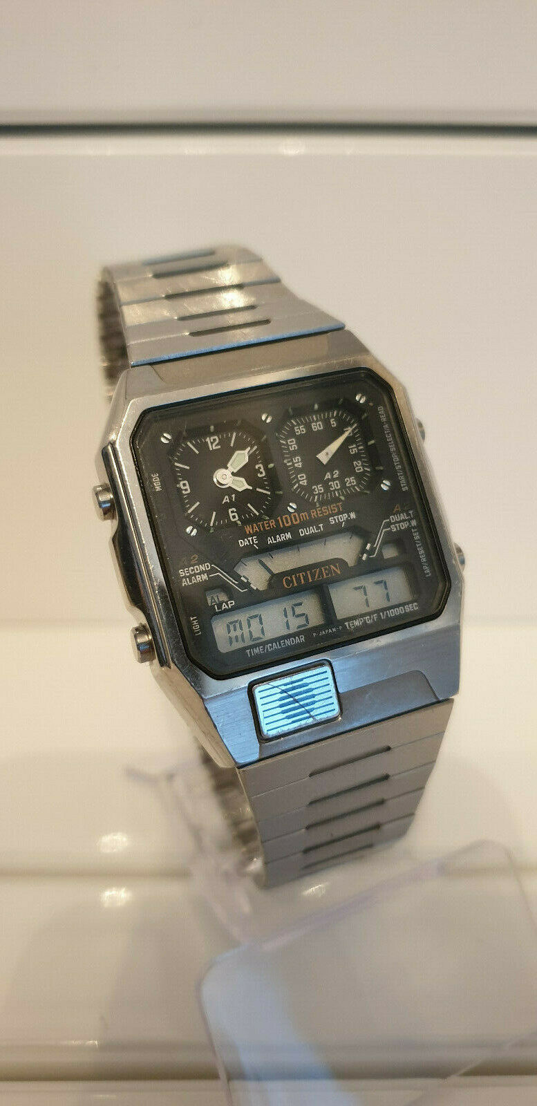 80's CITIZEN ANA-DIGI TEMP ヴィンテージ Citizen ANA DIGI TEMP Watch - The Classic Retro 80s Watch