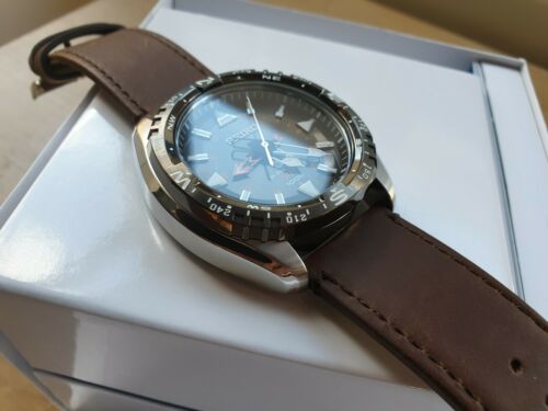 Perfect Condition Seiko SUN061P1 Kinetic GMT 5M85-0AE0 Men's Watch