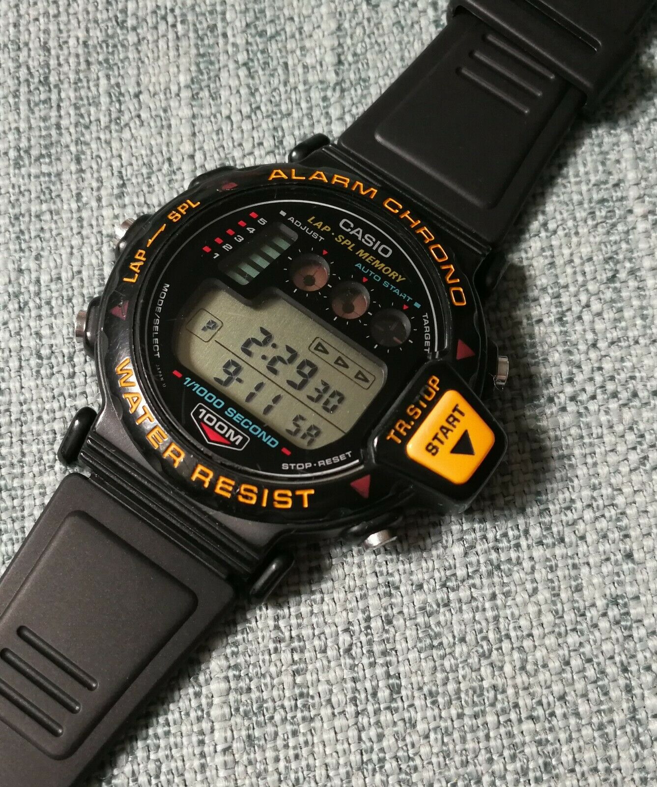 vintage casio cbx-1000 1/1000 second chrono alarm lcd watch japan