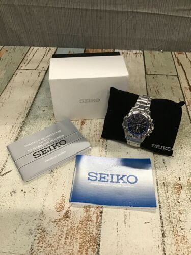 seiko men's solar chronograph silvertone watch with blue dial