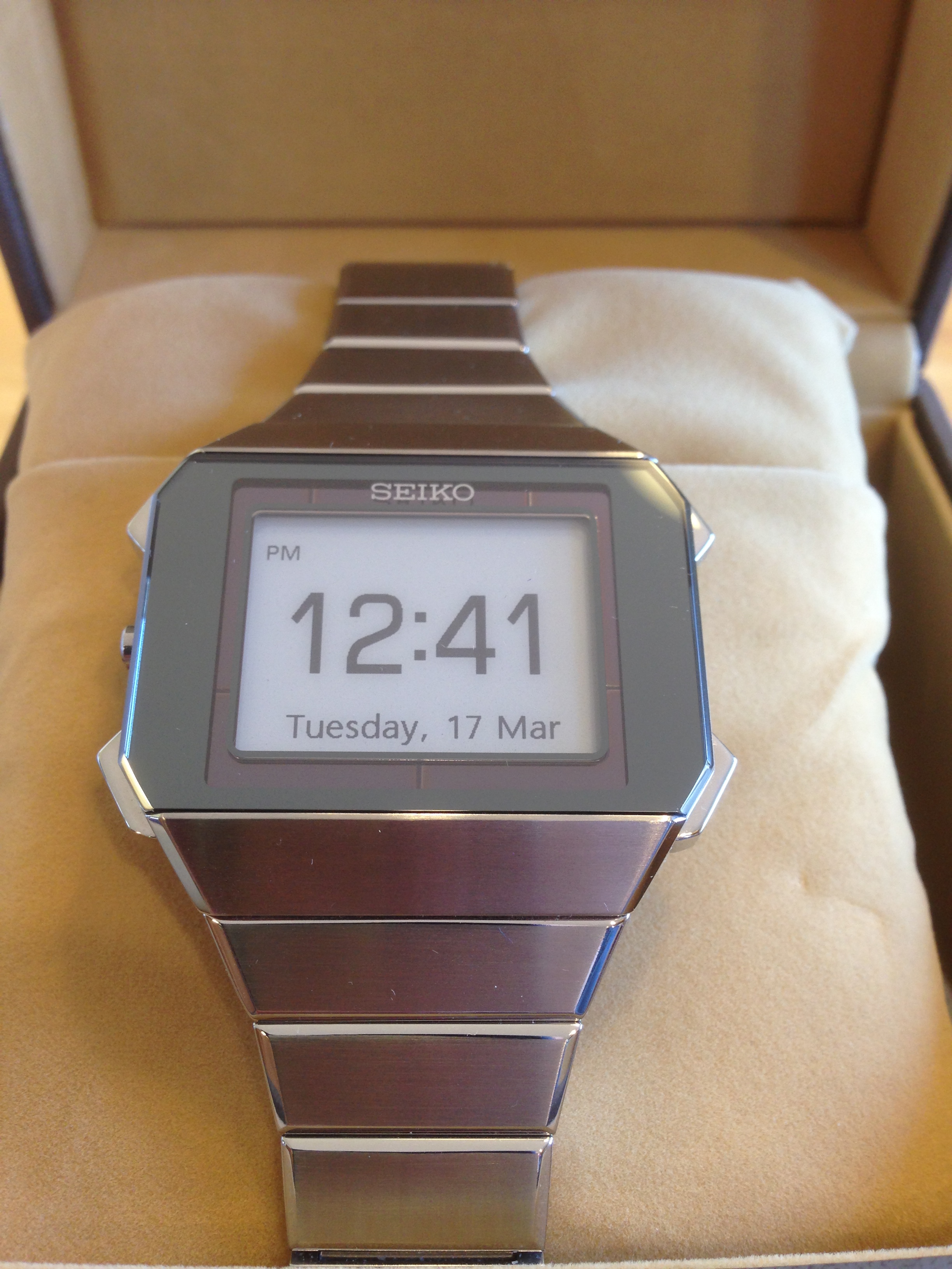 FS: Seiko Brightz SDGA007 Active Matrix EPD [SOLD] WatchCharts