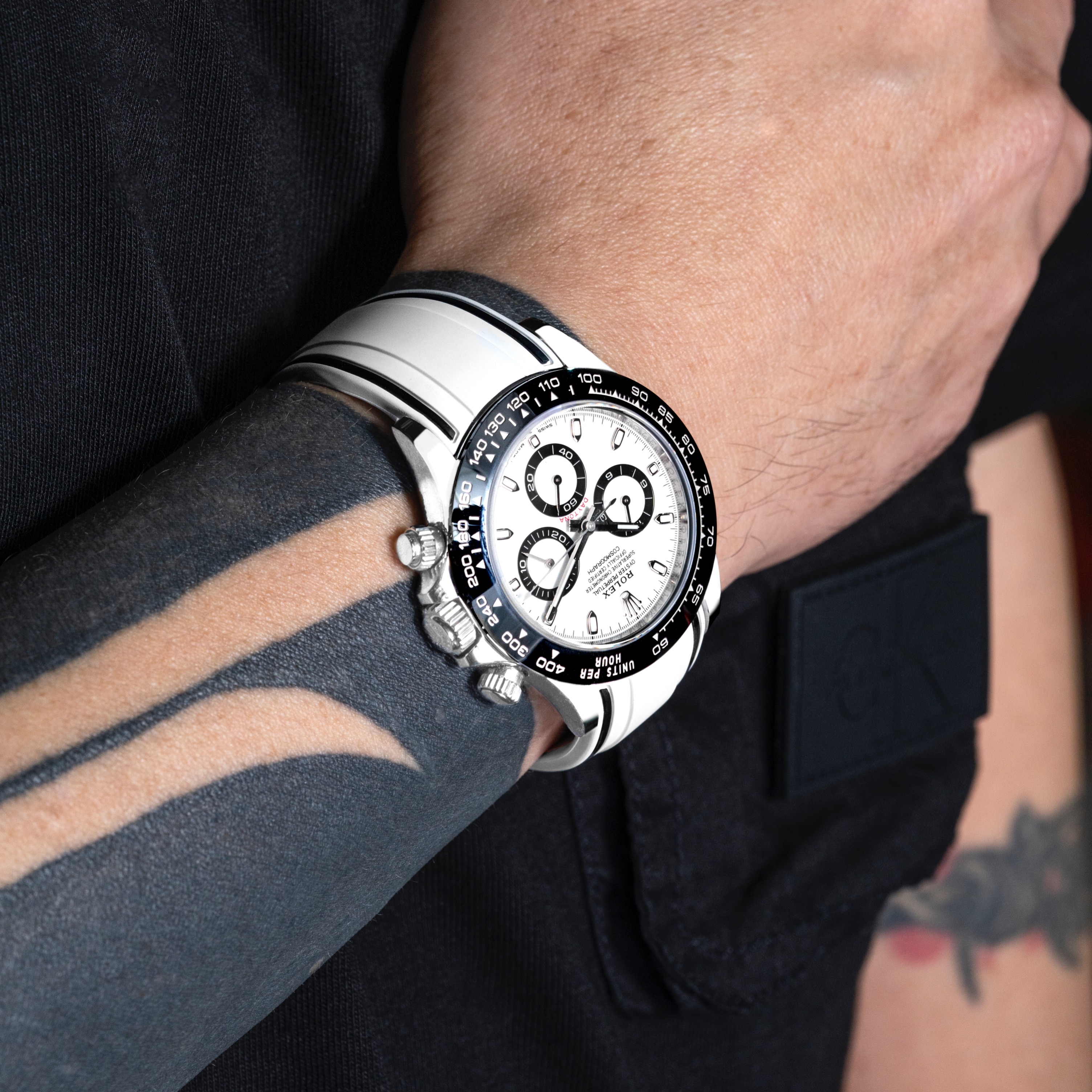 どらどら様 ブルゾン オフ白 Vulcanised FKM Rubber Strap in Cookie White by Solitaire for Rolex