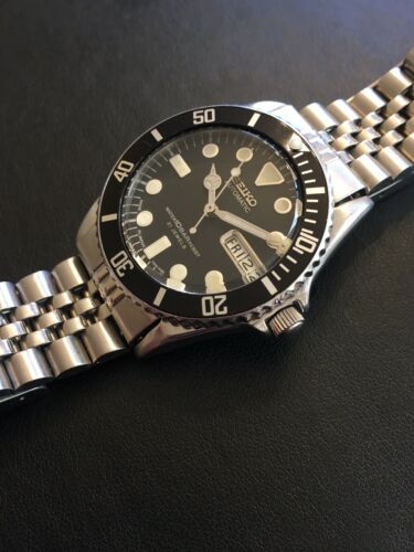 SEIKO SKX023 Sub Mod Diver Mercedes Hands 7S26-0050 Watch