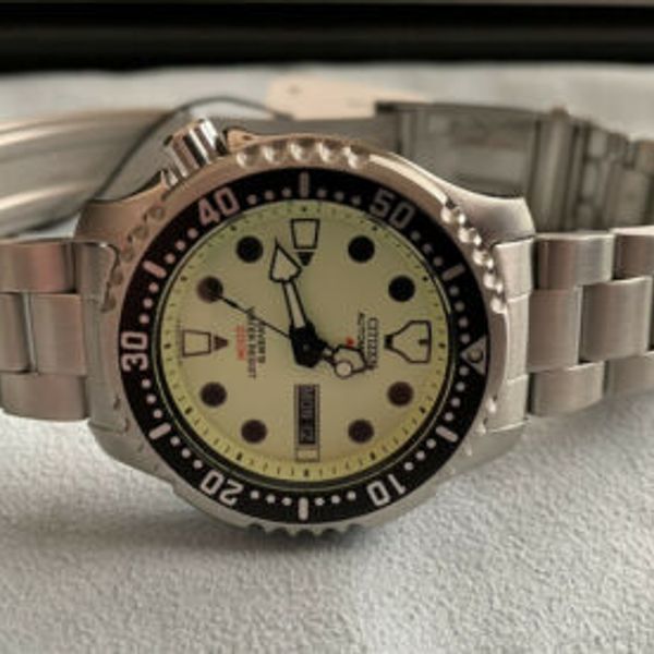 citizen ny0040 promaster automatic diver
