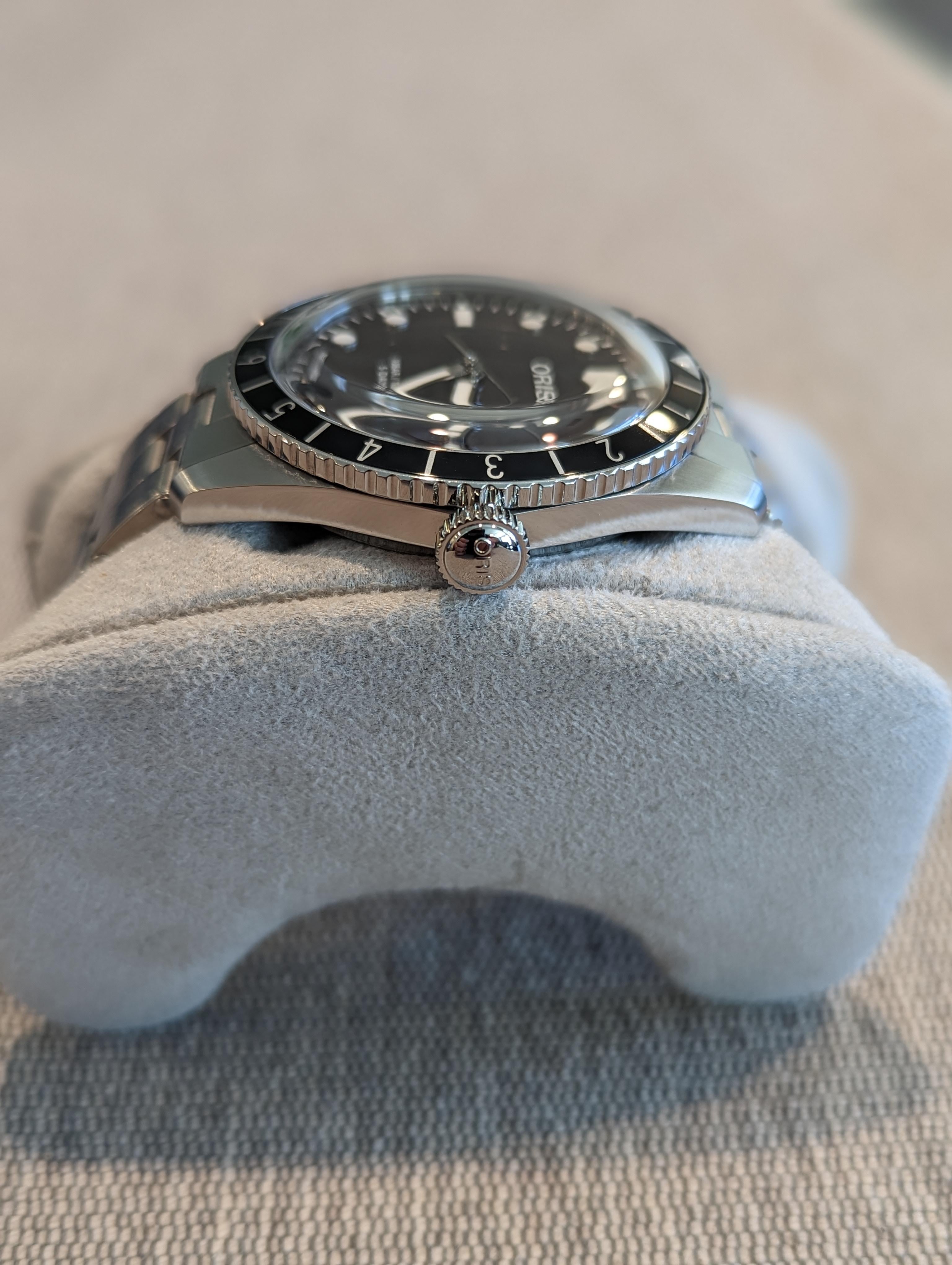 WTS Oris Divers Sixty Five 12H Calibre 400 Lightly Used 01 400