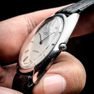 Montre Vintage Universal Genève - Réf 842109 - Mécanique Manuelle - Années 70