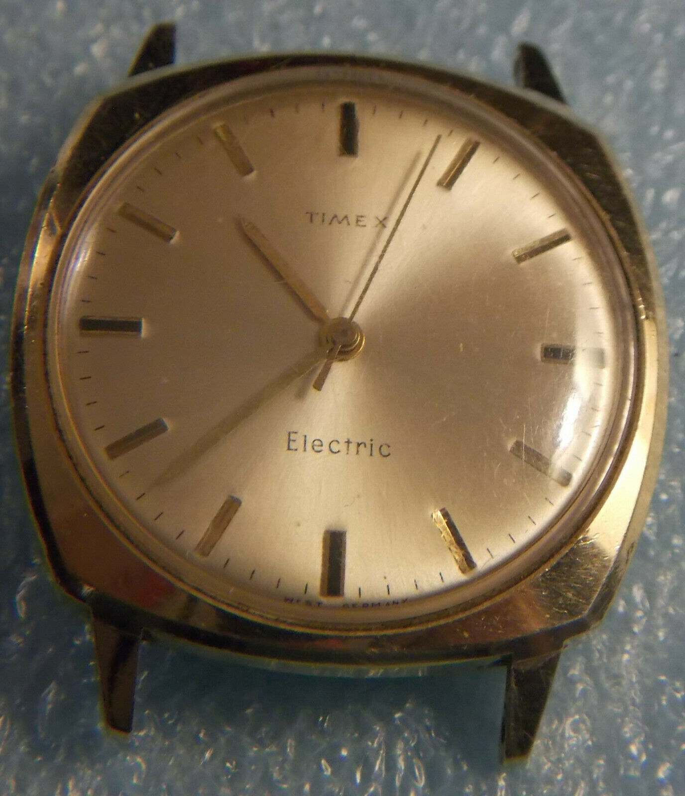 timex electric gold watch