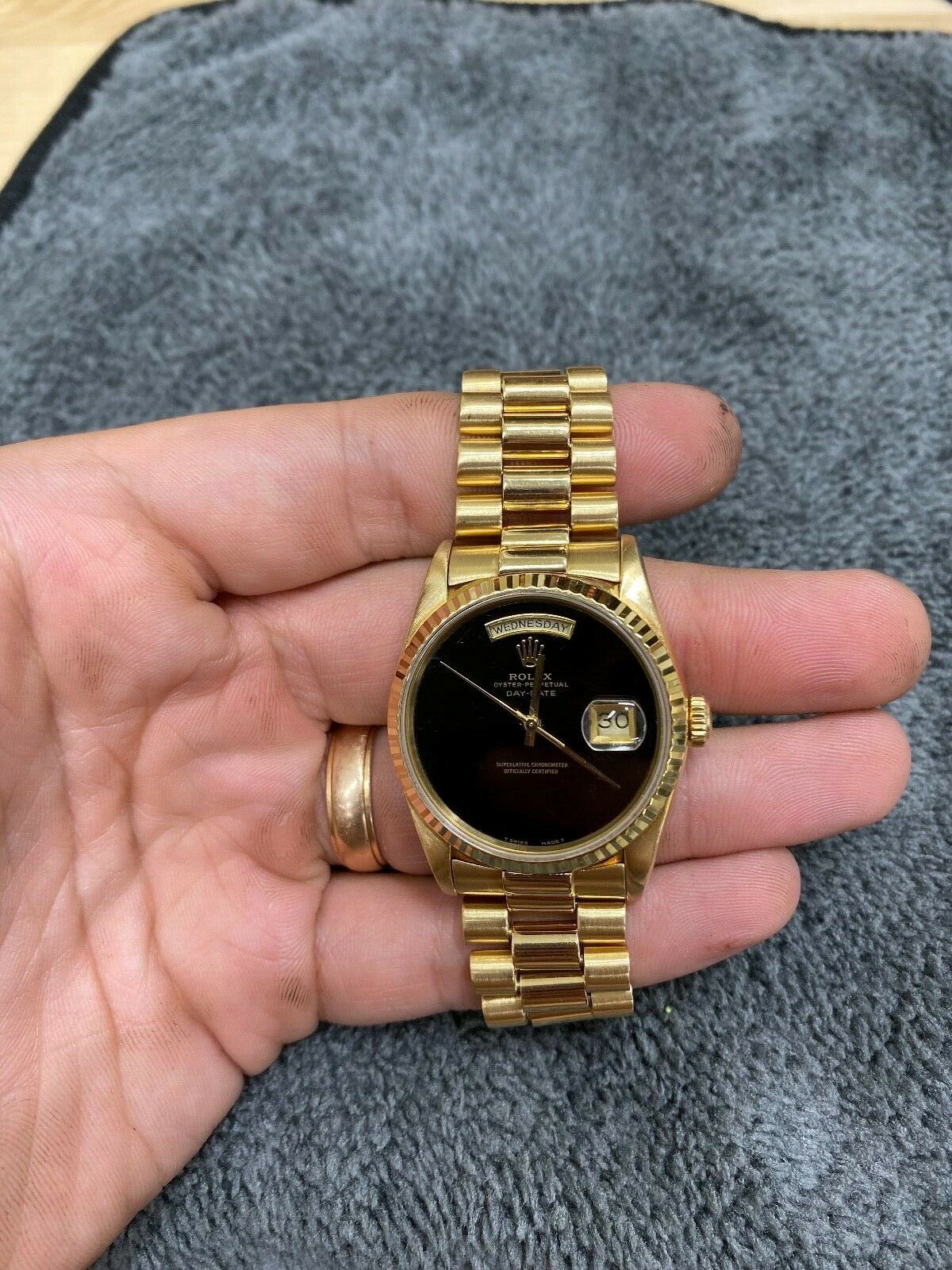 Rolex Day-Date 18238 Yellow Gold Onyx