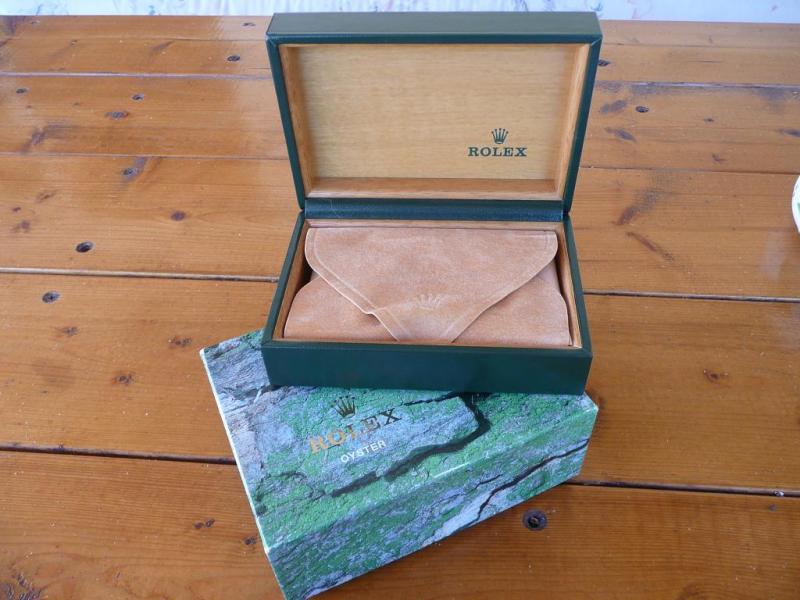 FS: Rolex Box 68.00.02 (Green Box) | WatchCharts Marketplace