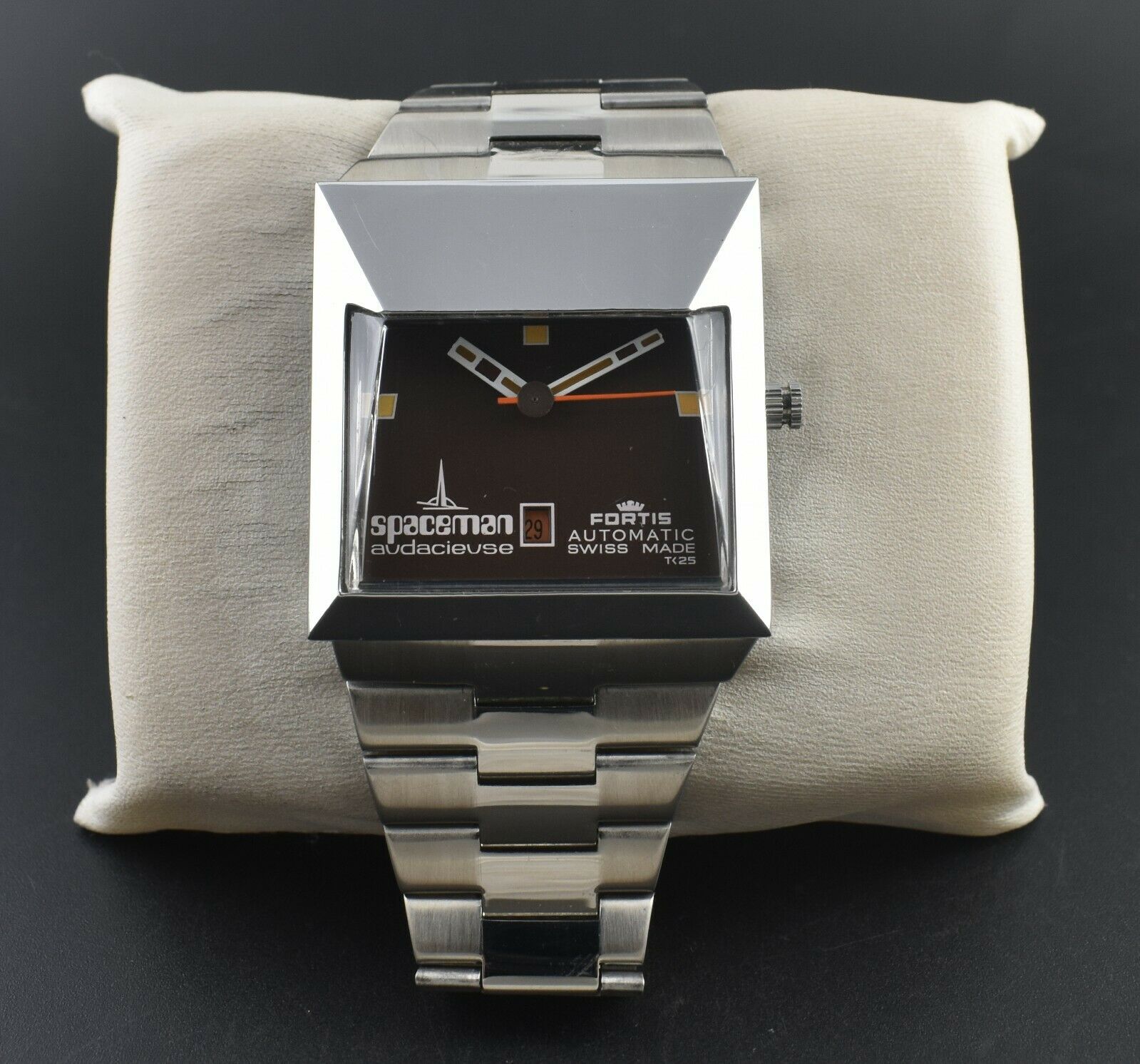 SPACEMAN オートマチック時計ビンテージ c1974 Spaceman Audacieuse men's very funky vintage watch
