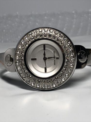 Michael Kors 4167 Women’s Silver Bangle Watch with Interchangeable Bezels NEW MICHAEL KORS SILVER TONE,3 INTERCHANGEABLE BEZEL MIDSIZE  main image 3