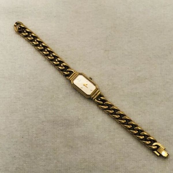 TIMEX Bold Shiny Gold Tone Chain Link Ladies Watch Wristwatch Works