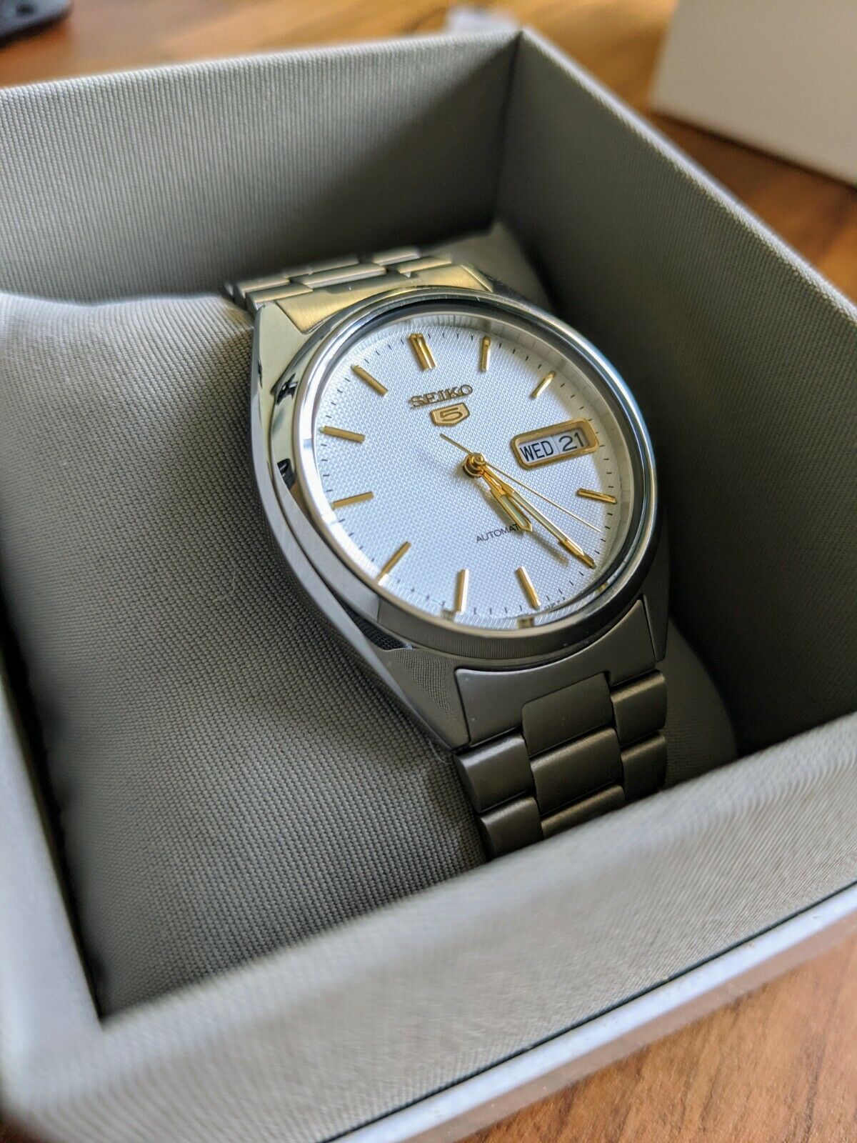 Seiko 5 Automatic Mens - - Excellent Condition | WatchCharts