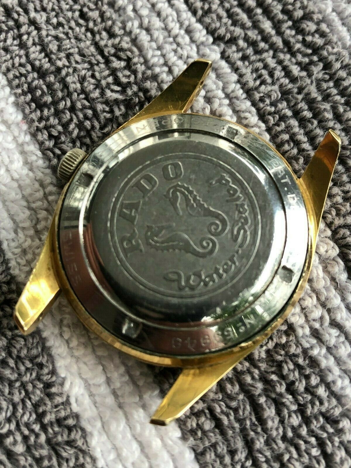 VINTAGE GOLD PLATED RADO WORLD TRAVEL WATER SEALED 30 JEWELS VINTAGE GOLD PLATED RADO WORLD TRAVEL WATER SEALED 30 JEWELS