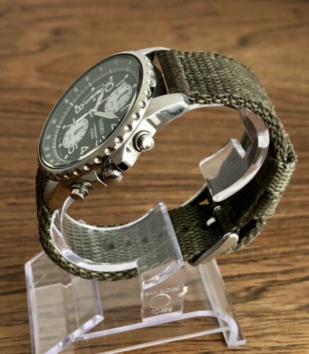Seiko 7T94-0AH0 Men's Green Military Chrongraph Watch - New