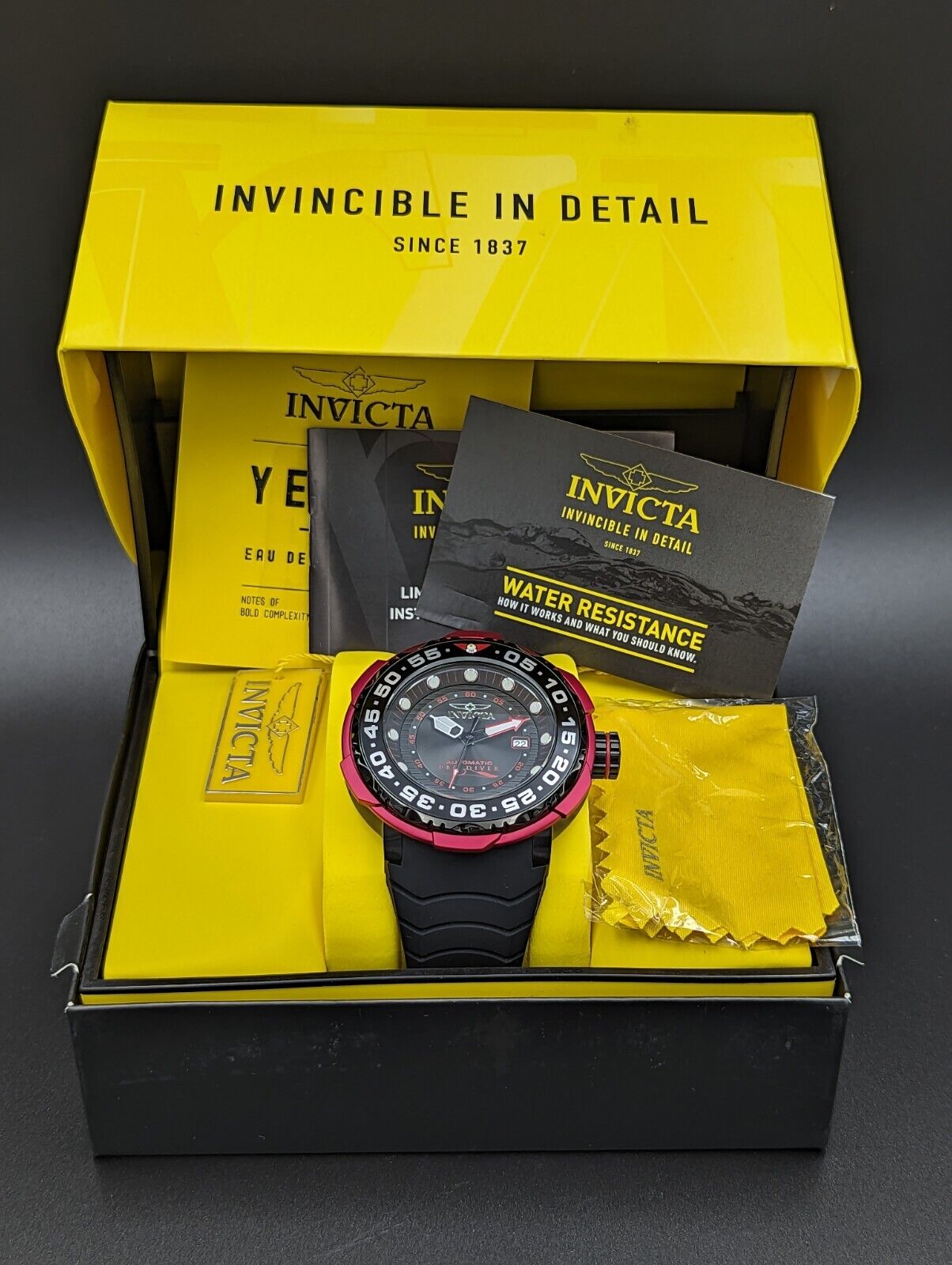 Invicta best sale sea monster