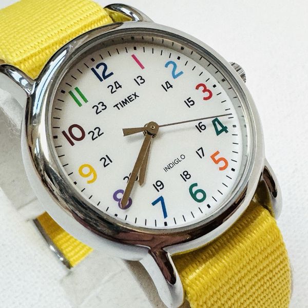 Timex Weekender Unisex: L'orologio Che Ti Porti Dietro Sempre! Cassa Argento 37mm, Quadrante Bianco Pulito E Cinturino Verde Militare. Perfetto Per Tutti I Giorni. - 5